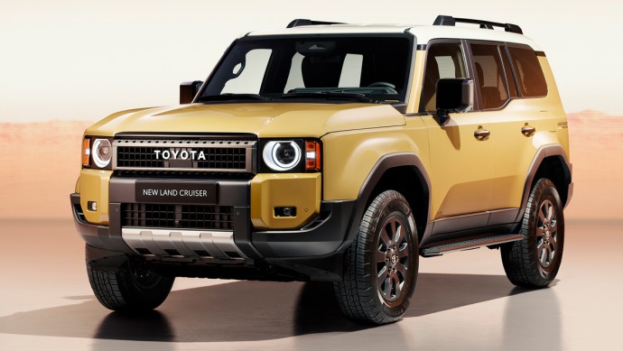 Toyota Land Cruiser (2024) Toyota Land Cruiser (2023)
