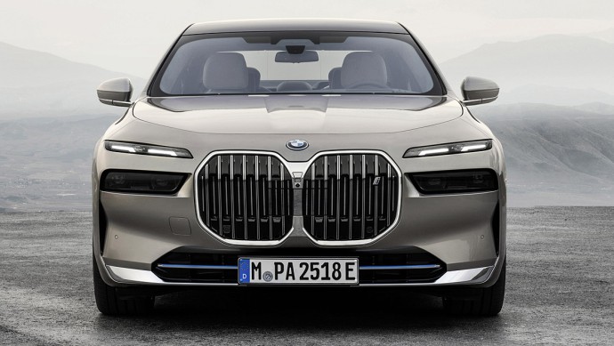 BMW i7 (2023) BMW i7 (2023)