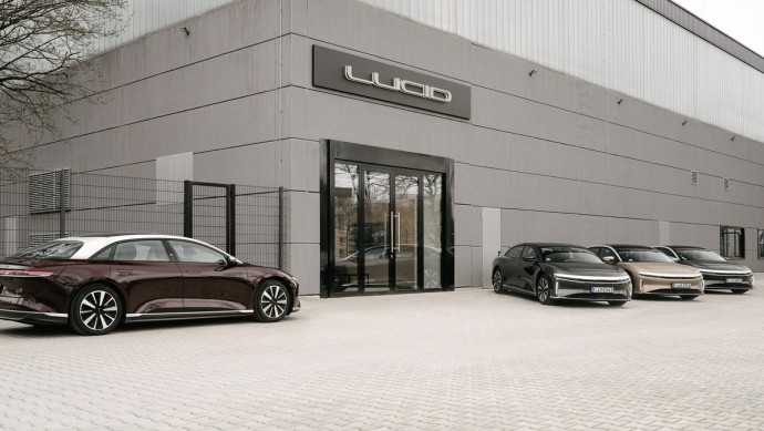 Lucid: Service-Center in München Lucid